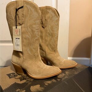 Idyllwind Tan Heeled Boots
